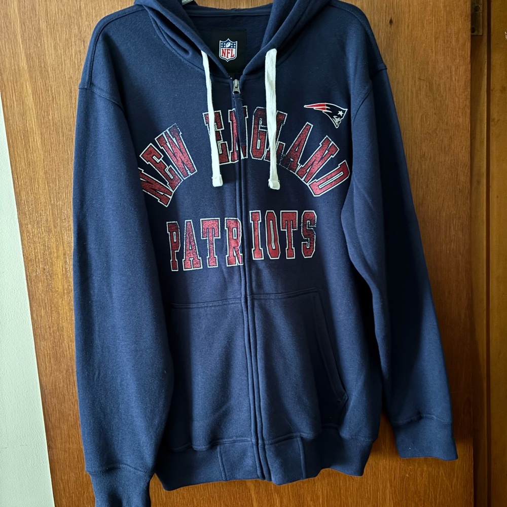NE Patriots Full-zip Hoodie - Picture 2 of 5